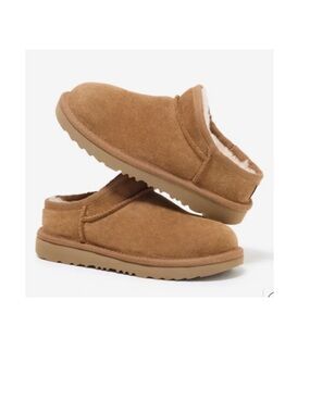 UGG Classic Micro 
$150 Chestnut Suede Slip-On SIZE youth UK5 US6 fits women US8